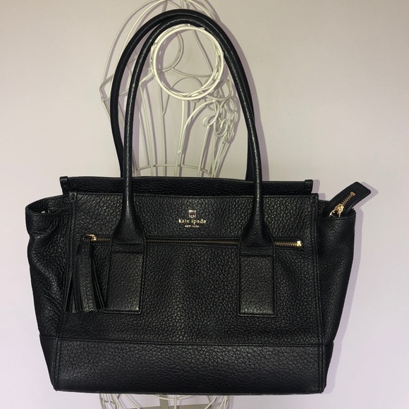 kate spade Handbags - Kate Spade ♠️ Black/gold shoulder bag!